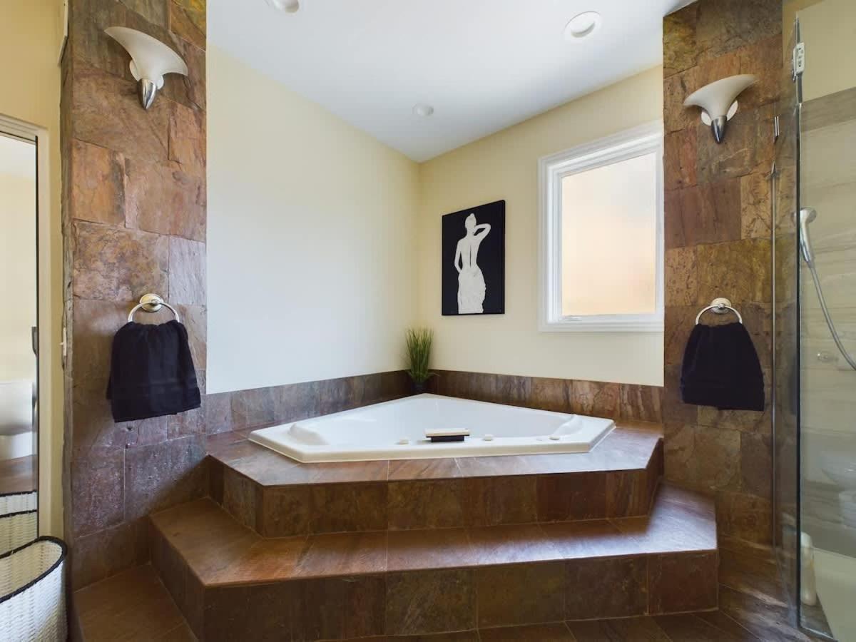 Luxe 4Br With Hot Tub & Game Room Chicago Esterno foto